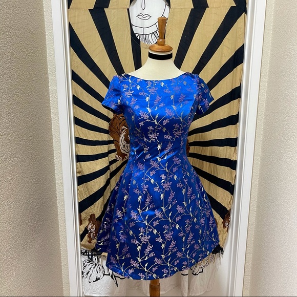 🌈 Amazing Japanese inspired dress - Picture 2 of 12